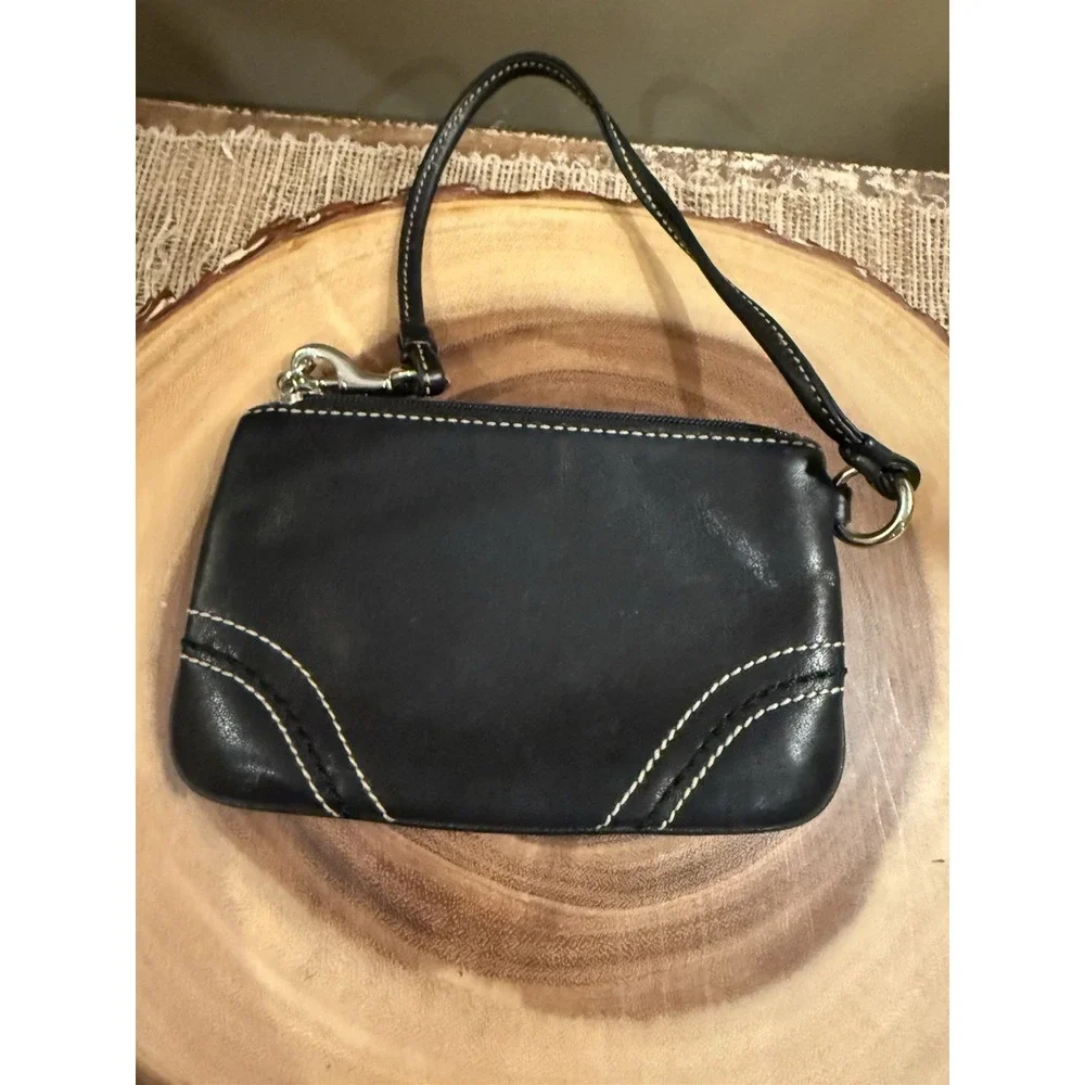 COACH Leatherware Black Soft Smooth Leather Mini‎ Purse Zip Wristlet Bag Vintage